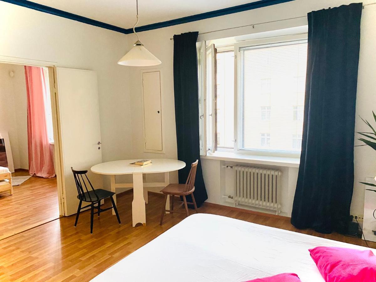 Respectful And Peaceful With Two Bedrooms Хелзинки Екстериор снимка